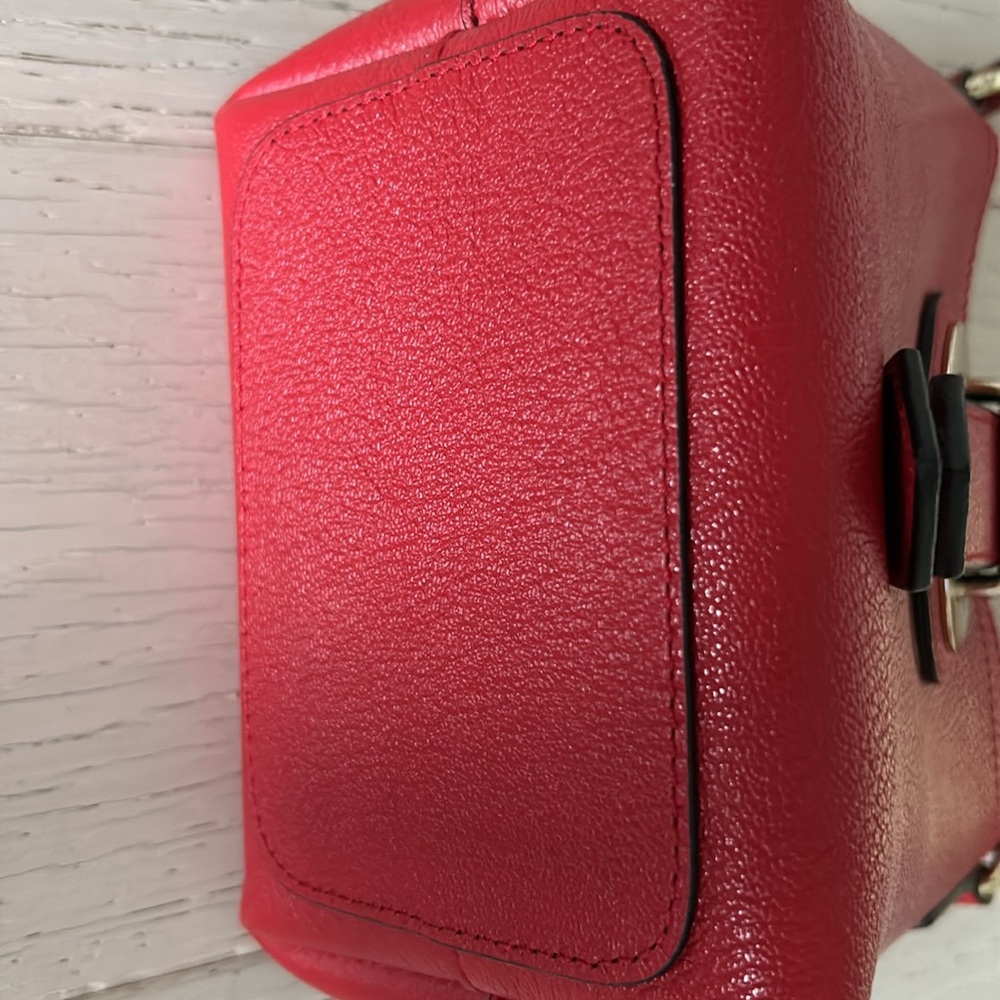 Small red leather Karen Millen handbag/cross body - Picture 2 of 3